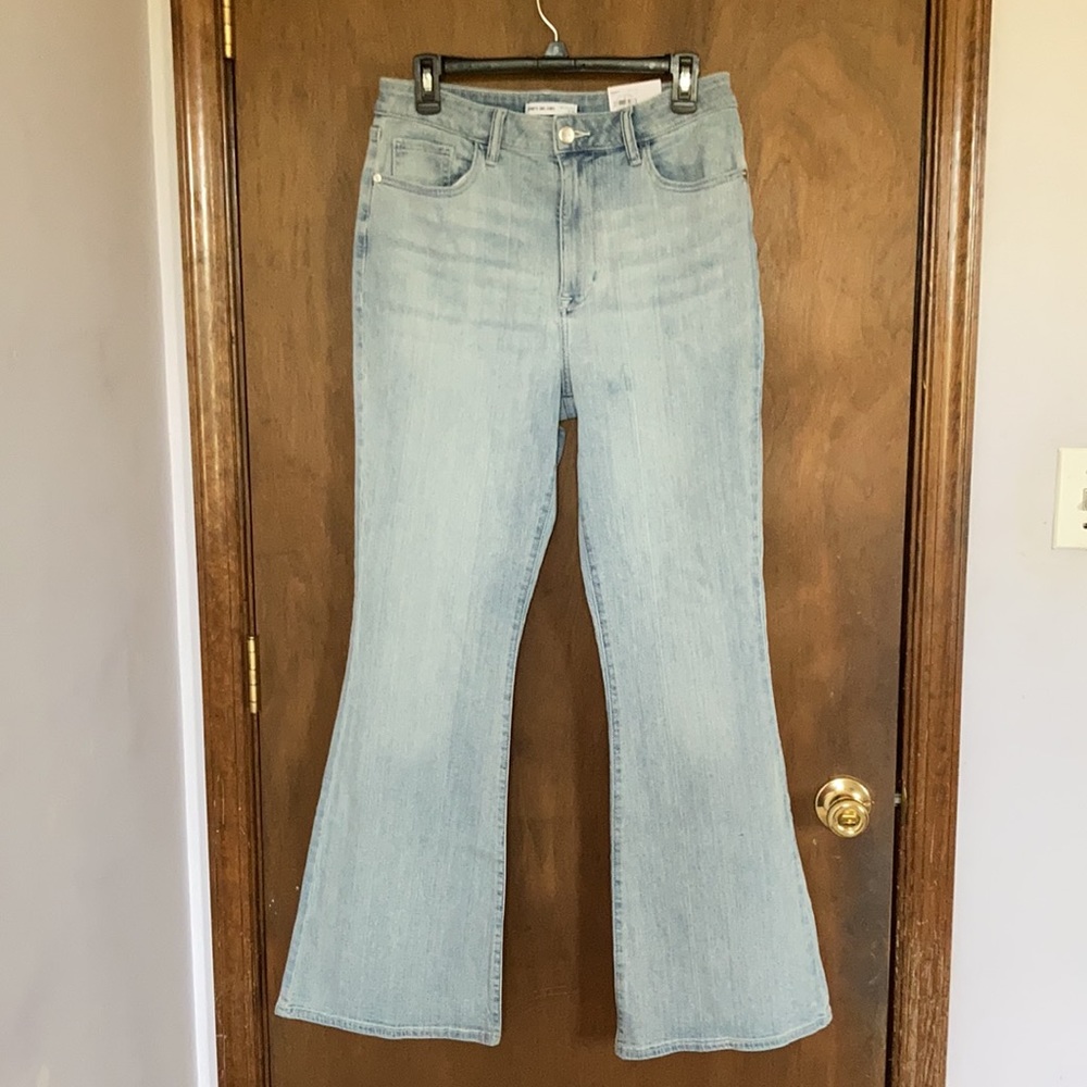 Elizabeth and James high rise flare jean 99% organically grown cotton size 10